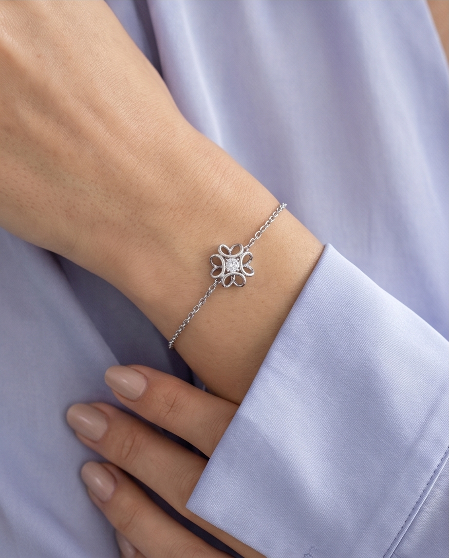 Bracelet Daffodil argenté & cristal – Glow délicat ✨