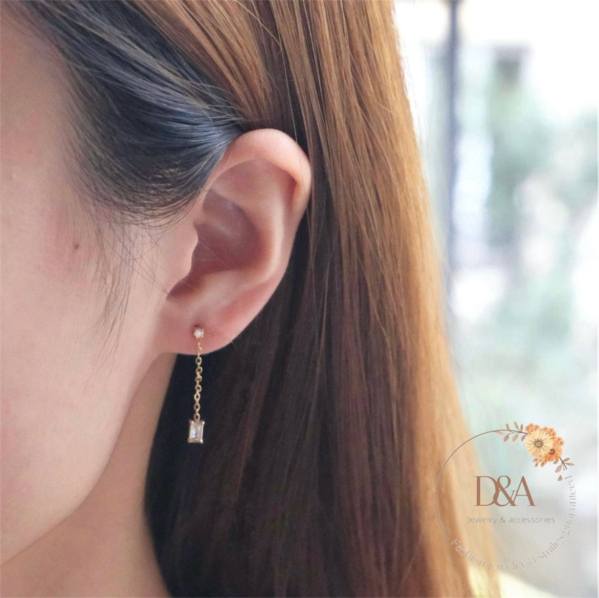 Boucles d'oreilles pendantes strass Ini: Blanc