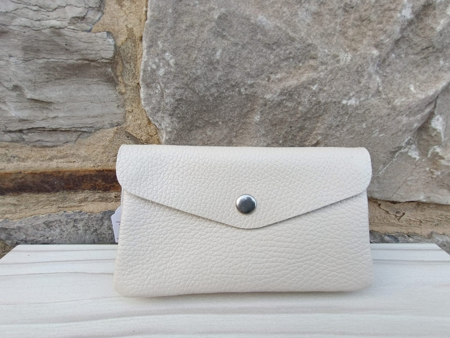 Gebroken witte portemonnee