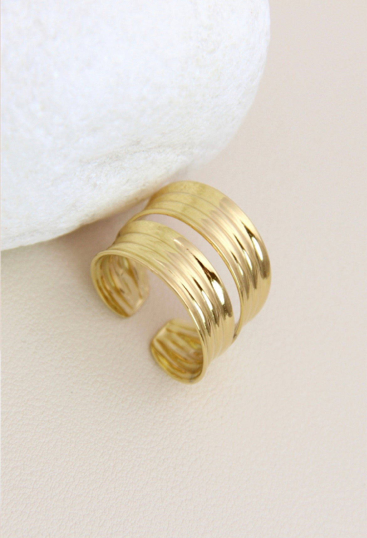 Adjustable double band ring