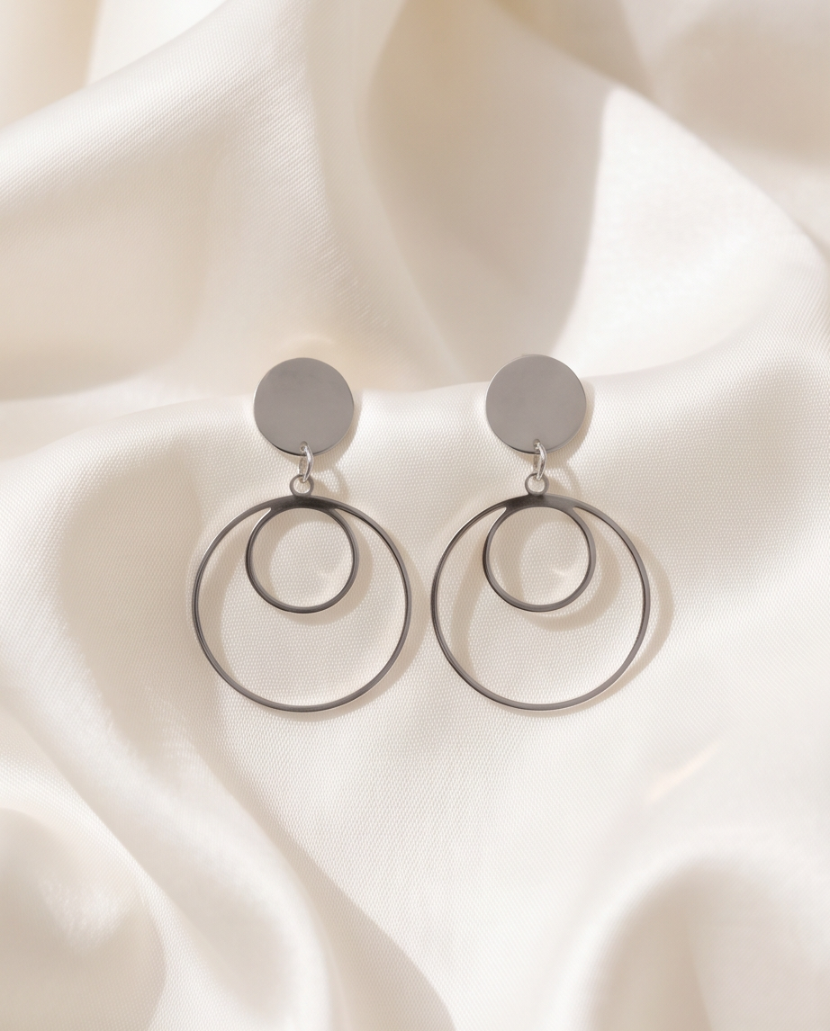 ✨ Boucles Éclipse – L’élégance minimaliste ✨