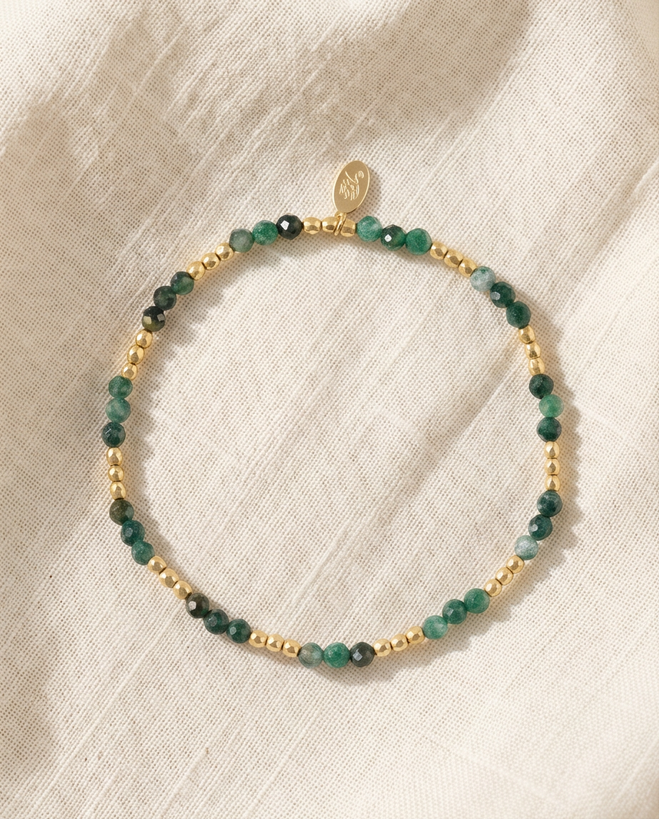 Green Pearl Bracelet – Gold 💚✨