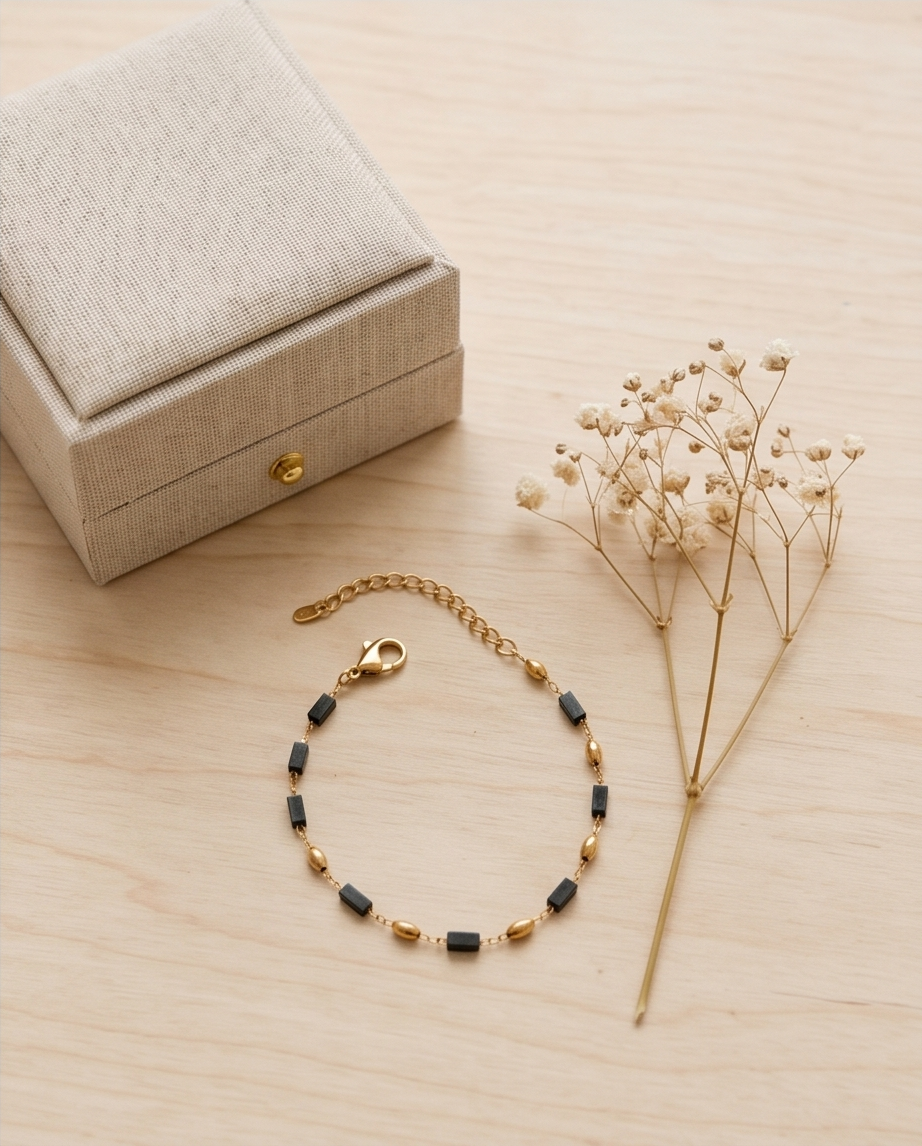 Philippa black onyx bracelet – Dark & stylish