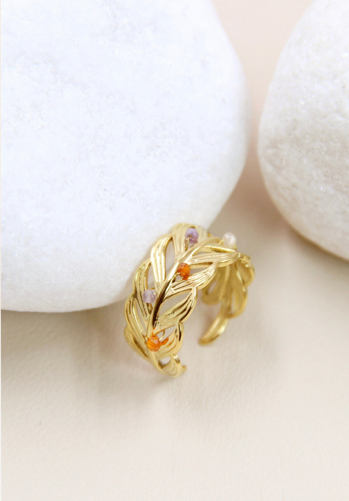 Bague Feuille Ornée de Perles - Un Bijou d'Élégance