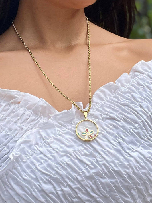 Collier pendentif avec fleurs colorées: Or