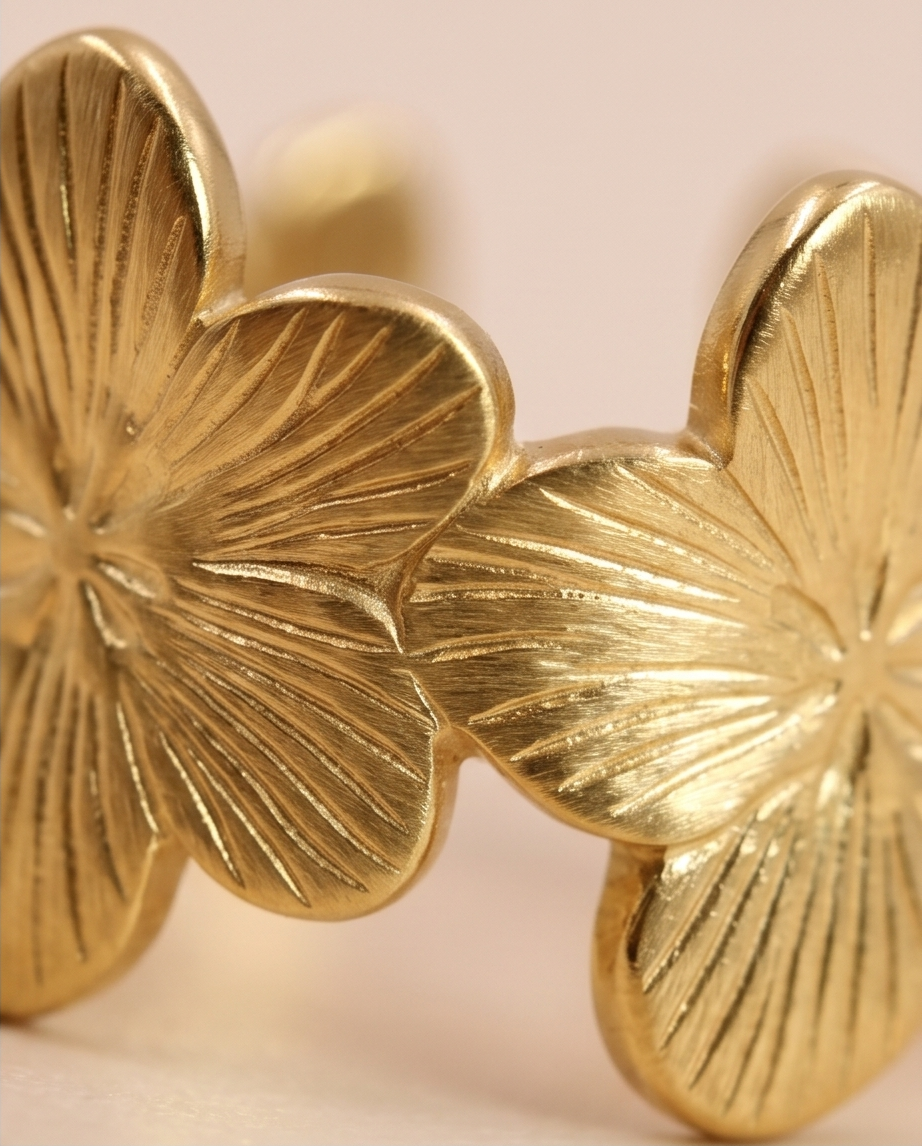 Flower Ring - A Jewel of Sophistication
