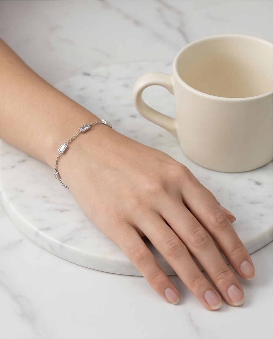 Silver Plated Crystal Bracelet 🩶