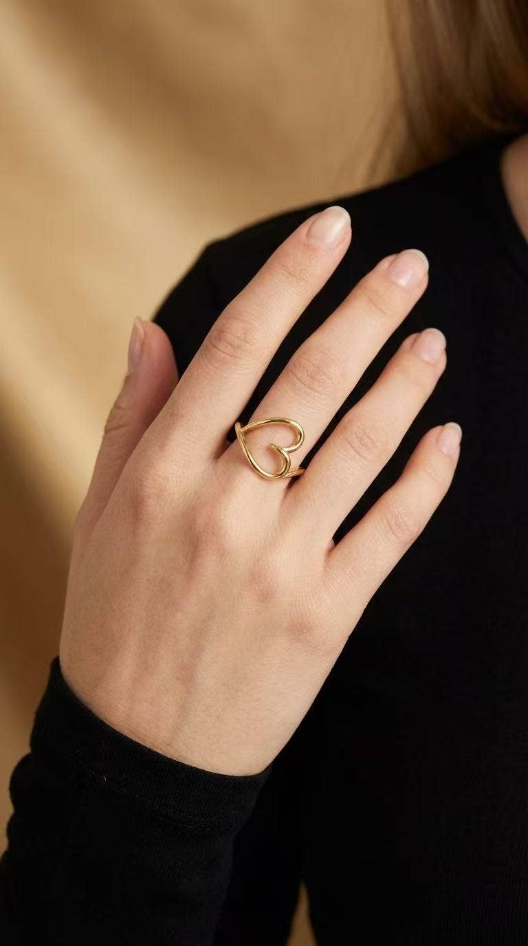 Nina Ring – stainless steel