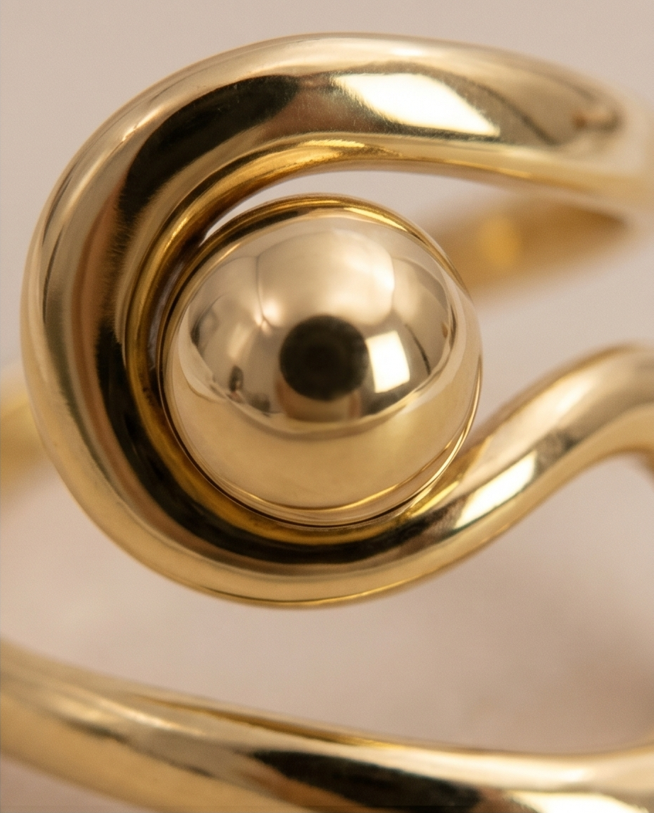 Gedraaide Vally-ring, versierd met vergulde parel