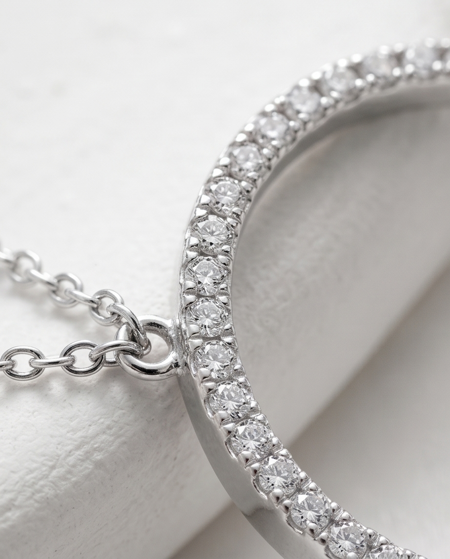 Olina silver & crystal necklace – Guaranteed to shine