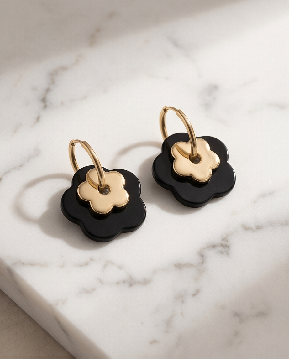 Boucles d’oreilles Oye – Noir intense & style affirmé