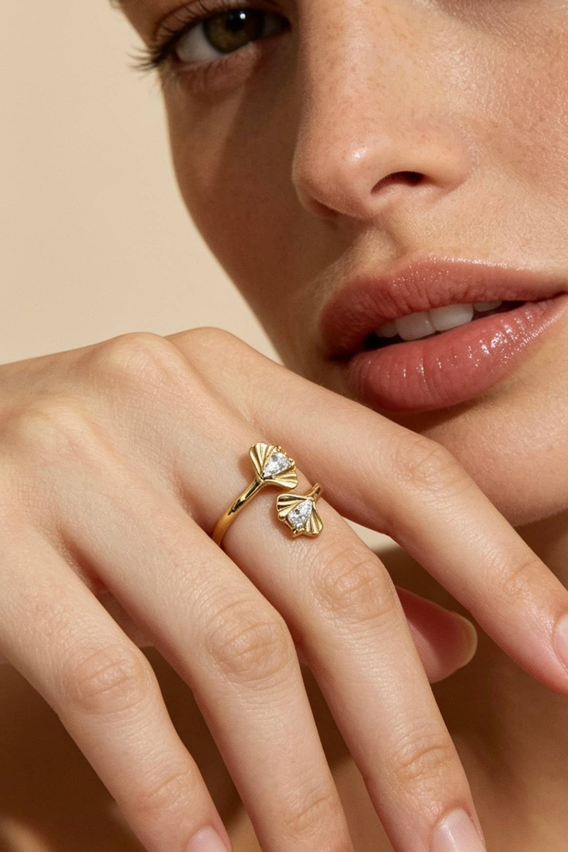 Bague Ginkgo en acier inoxydable doré