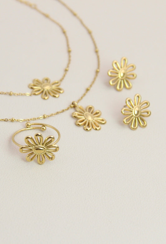Collier design fleur
