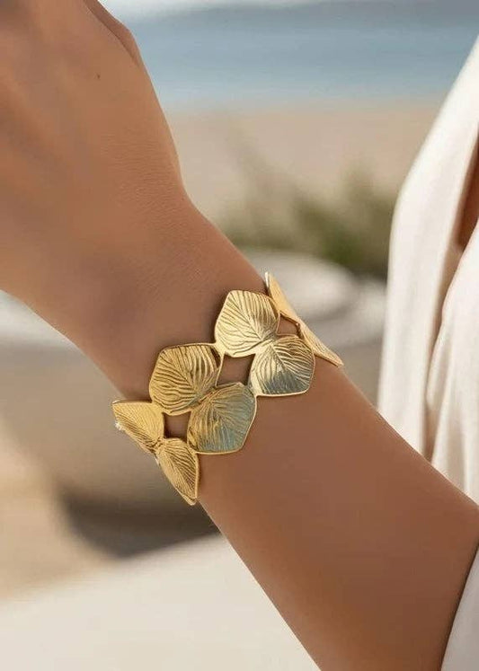 Sahara Bracelet – The trendy jewelry piece to wear without moderation ✨