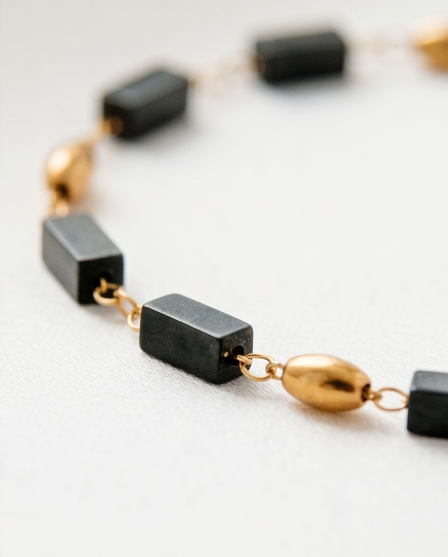 Philippa black onyx bracelet – Dark & stylish