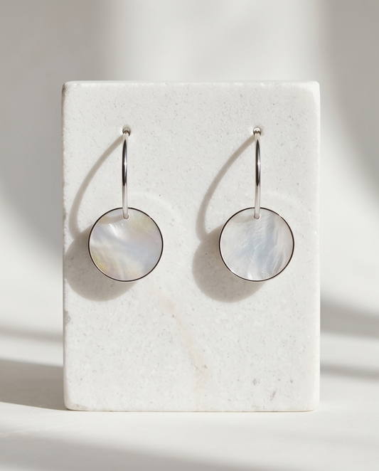 ✨ Boucles Nacéria – L’élégance nacrée intemporelle ✨
