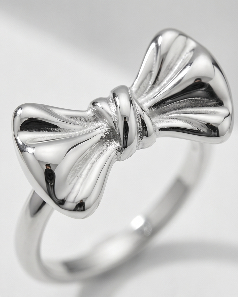 Bow ring - Elegance at your fingertips 🎀