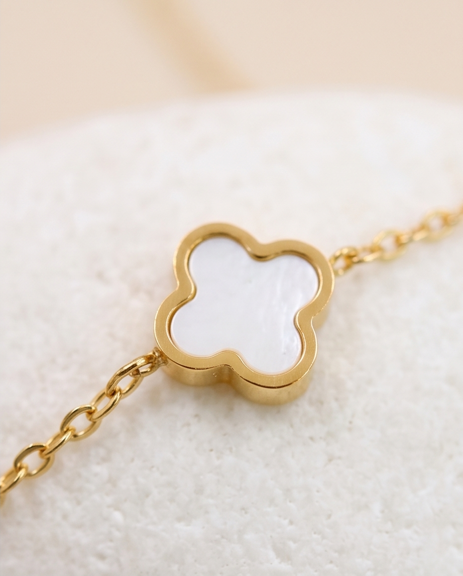 Double Row Clover Necklace - Elegance and Refinement