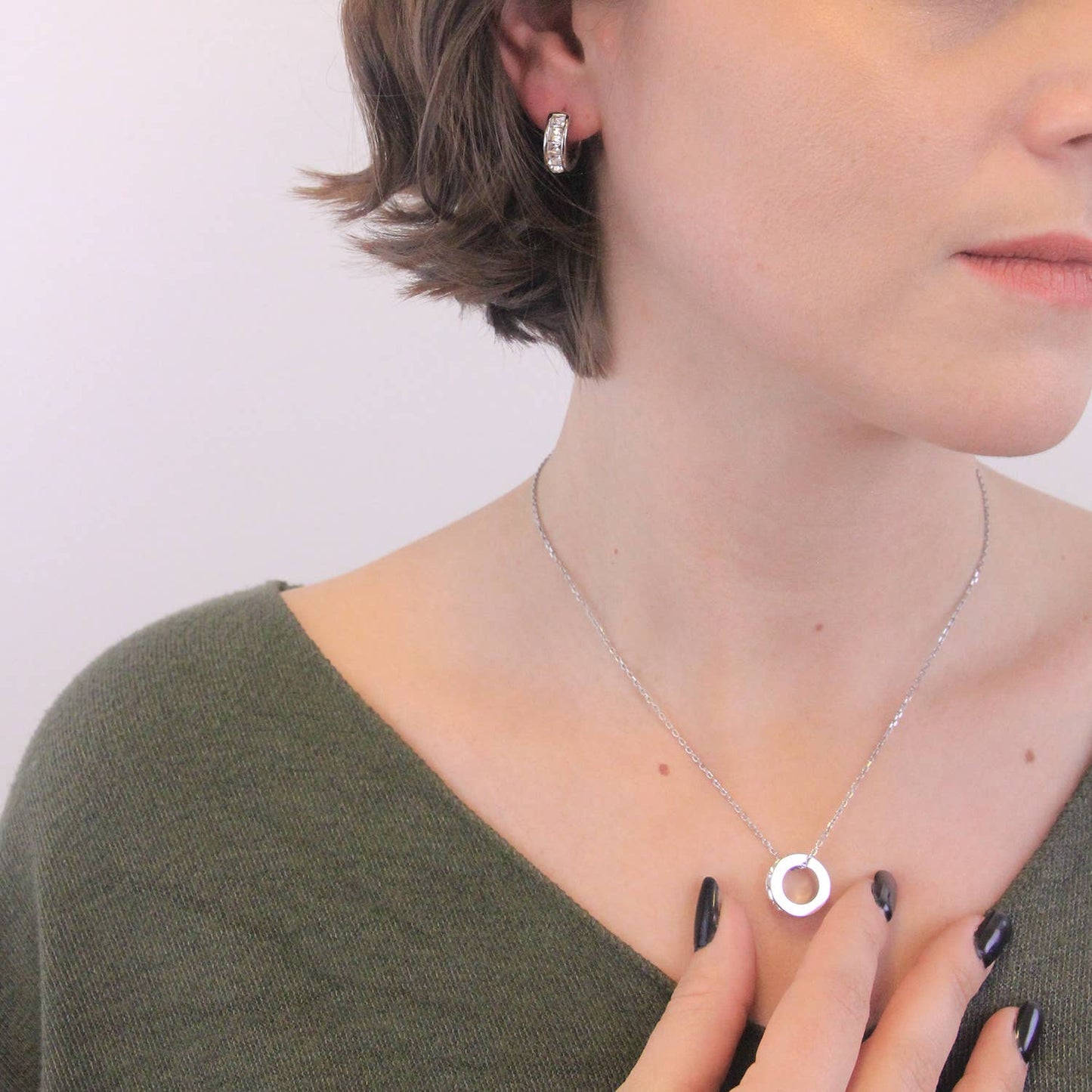 Vierkante oorringen - zilver en kristal
