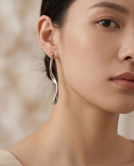 Boucles d’oreilles Lovelika – Élégance en mouvement