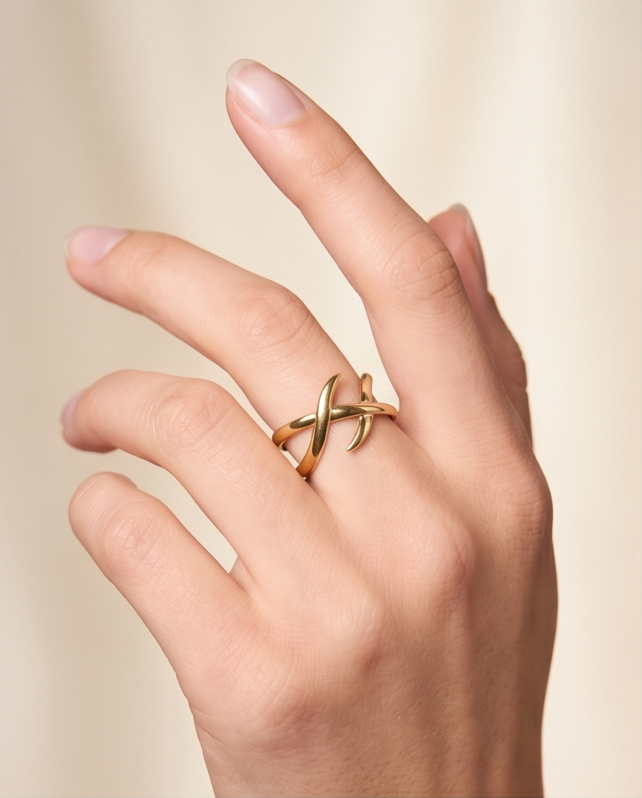 Gold-Plated Stainless Steel Crisscross Ring – Modern Design
