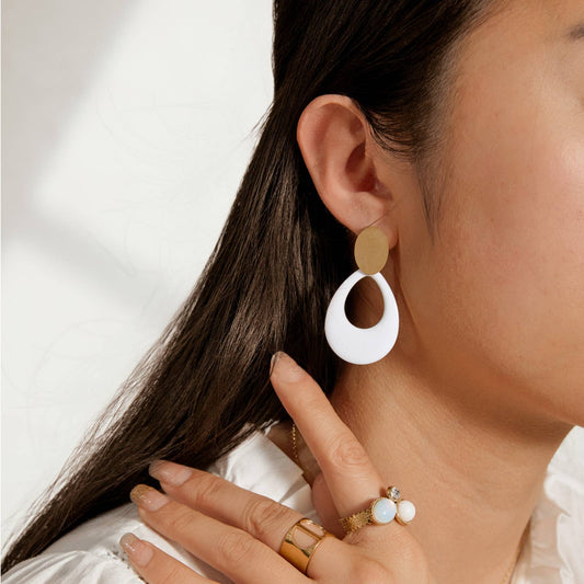 Boucles d'oreilles pendantes - Isabéline: Blanc