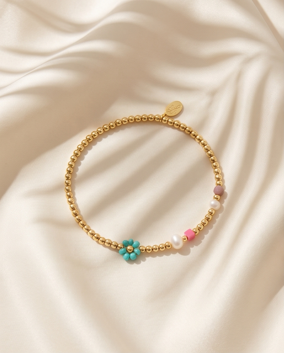 Flower Bracelet – Green & Gold 🌼💚