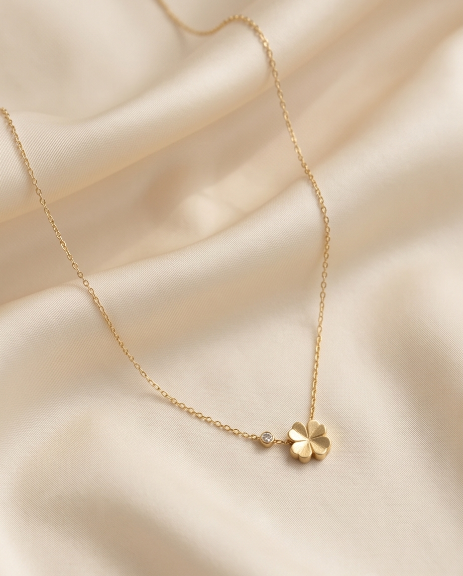 Collier Fleur Strass Doré en Acier Inoxydable ✨🌸