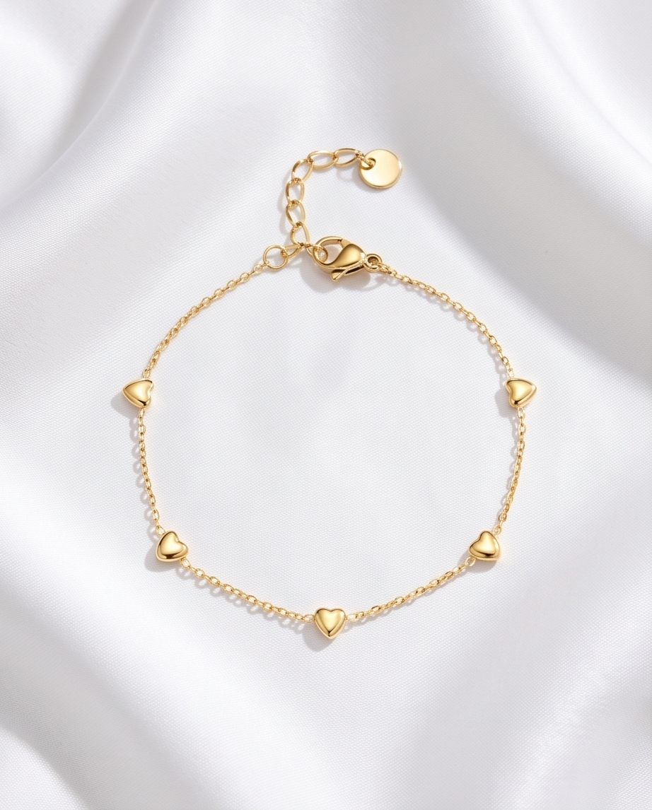 Stainless Steel Heart Bracelet – Gold 💖✨