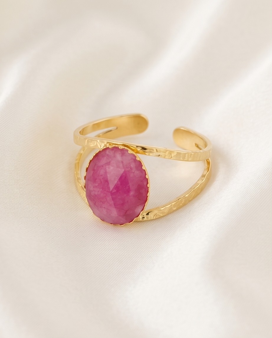 Kiki Fuchsia Ring – The glow that catches every eye ✨