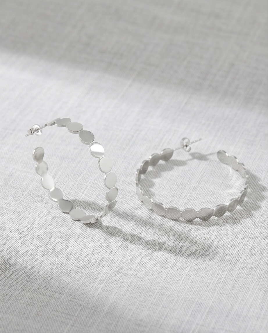 Creole Hoop Earrings – Modern Elegance