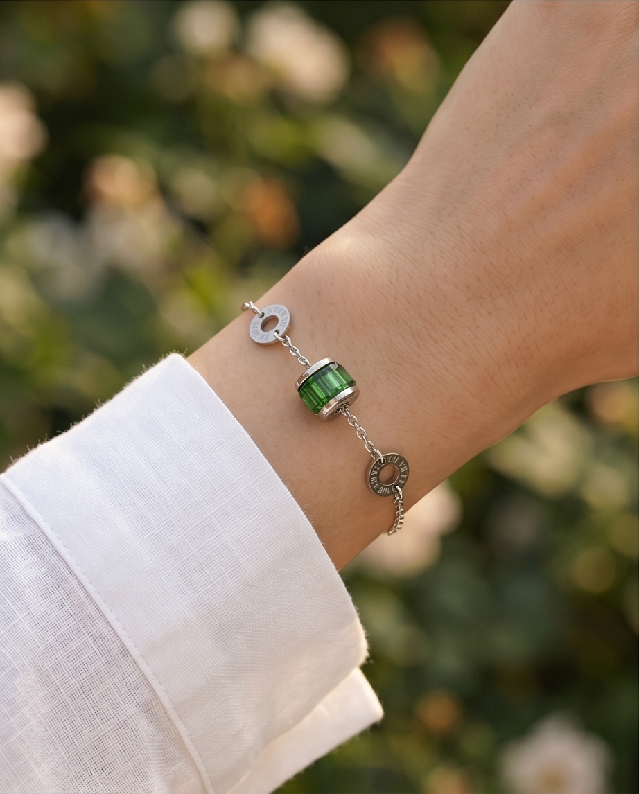 Roman letter bracelet – Gold plated ✨💚