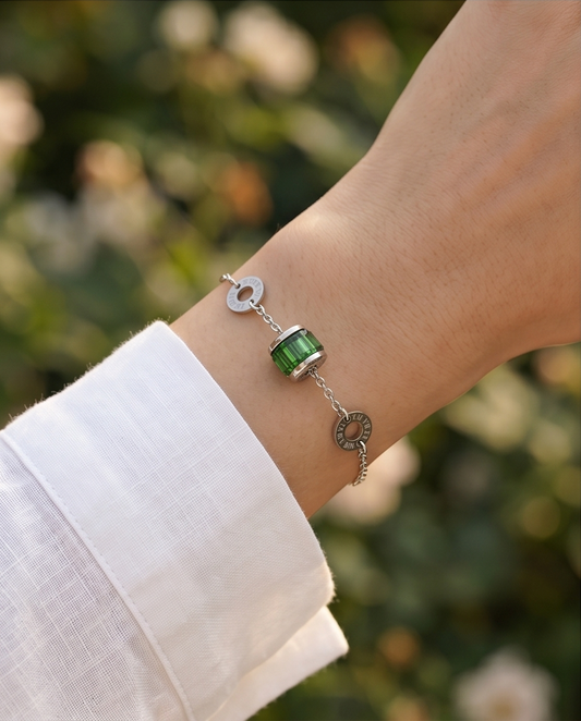 Roman letter bracelet – Gold plated ✨💚