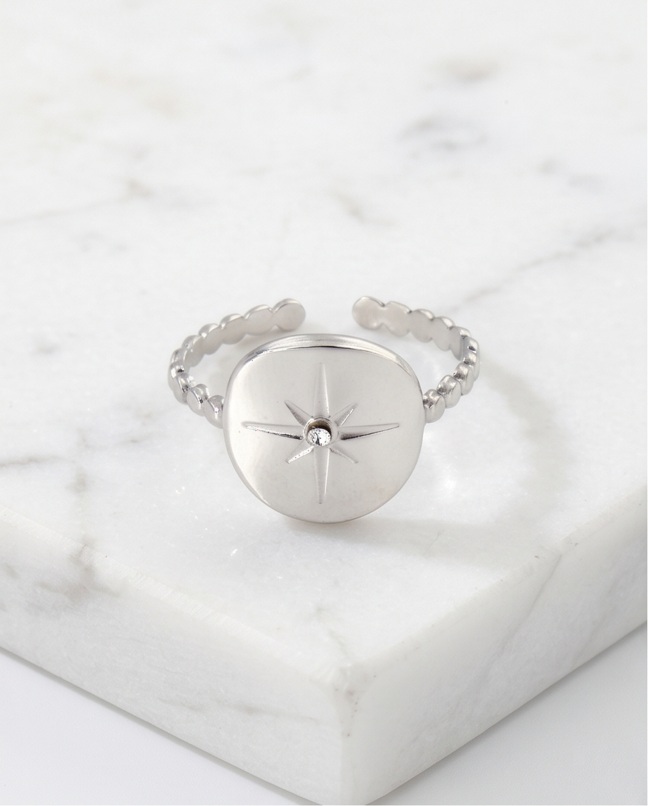 Arabelle Ring - Illuminate your style ✨