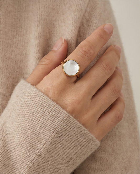 Ring Senna – De parelmoerglans waar we dol op zijn 🤍🌙