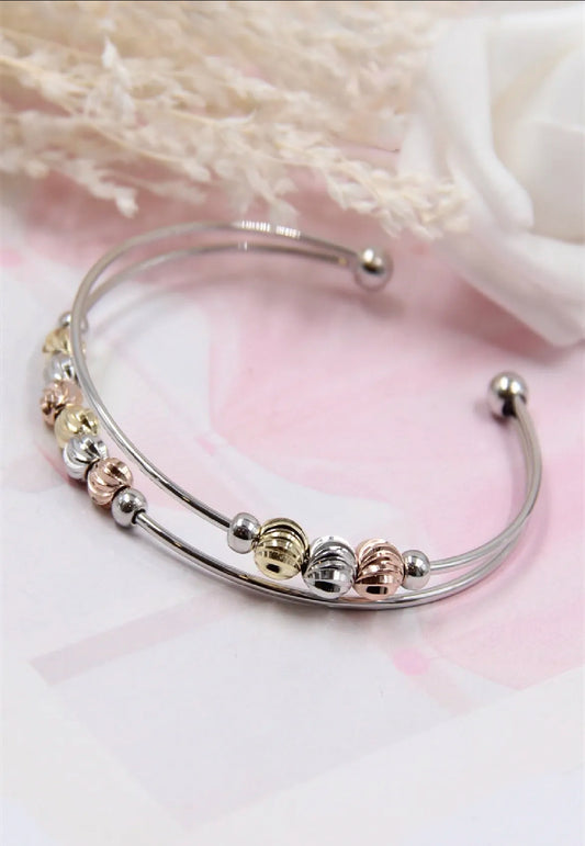 Bracelet ajustable rhodié orné de perle