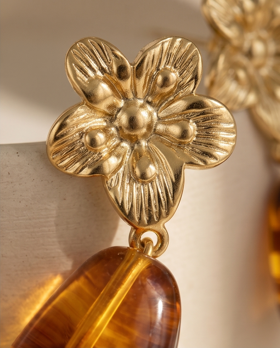 Poppy gold earrings – Asserted elegance