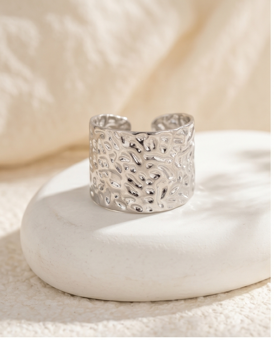 Hammered Silver Luna Ring ✨