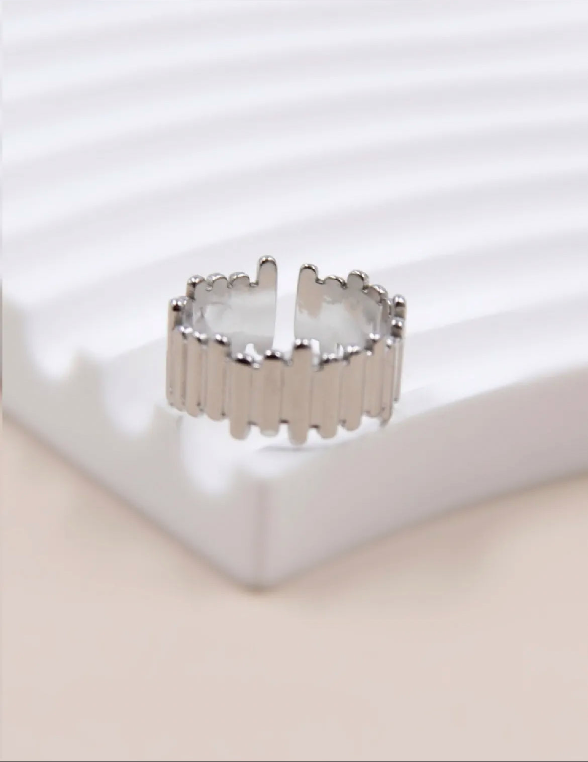 Bague en design créneau: argenté