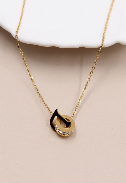 Collier avec lettre D