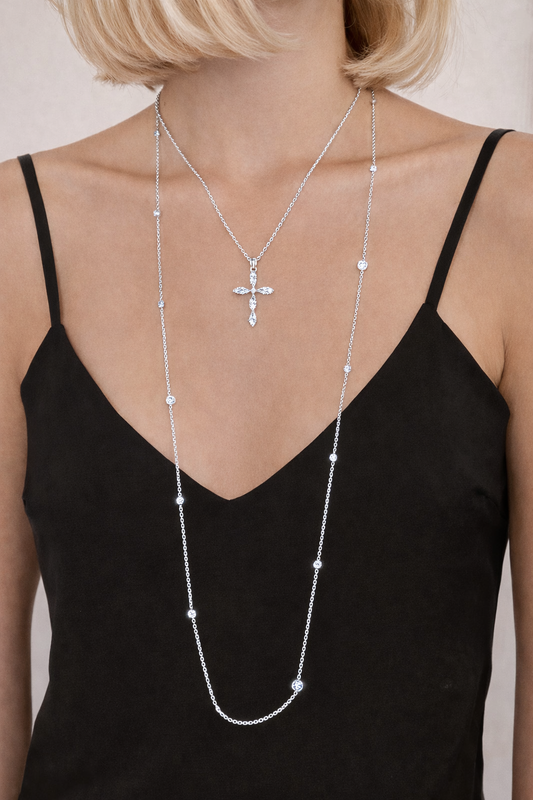 Collier croix argenté