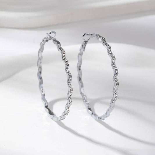 Golvende oorringen met strass-steentjes - Gabrielle: Zilver