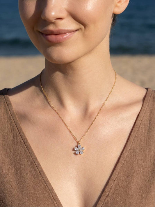 Collier Fleur doré
