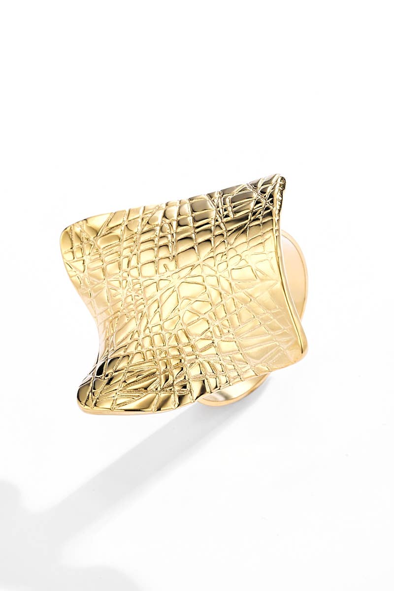 Eki getextureerde ring: goud